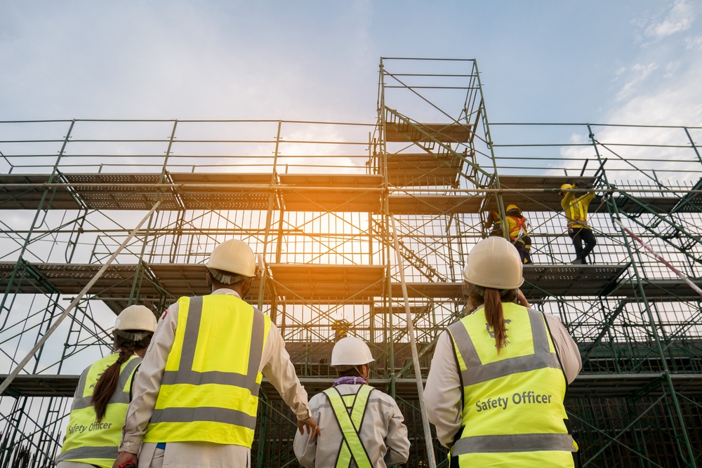 construction site risks scaffolding protects